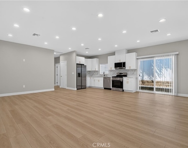 16425 Clymer Street - Photo Thumbnail 1