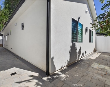 16425 Clymer Street - Photo Thumbnail 31