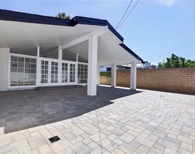 16427 Clymer Street - Photo Thumbnail 28