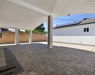 16427 Clymer Street - Photo Thumbnail 27
