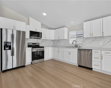 16427 Clymer Street - Photo Thumbnail 10