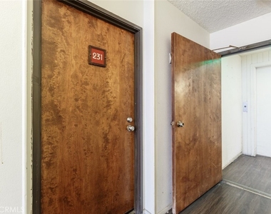 20234 Cantara Street - Photo Thumbnail 21