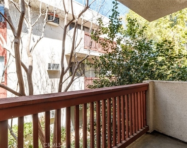 20234 Cantara Street - Photo Thumbnail 14