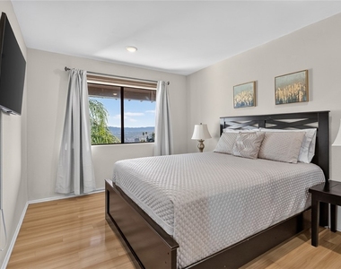 1350 E Tujunga - Photo Thumbnail 54