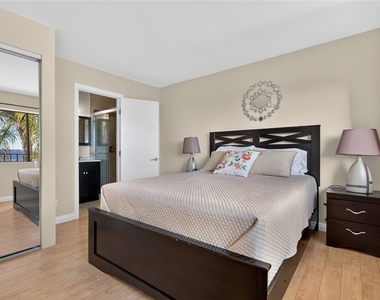 1350 E Tujunga - Photo Thumbnail 46