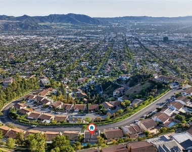 1350 E Tujunga - Photo Thumbnail 13
