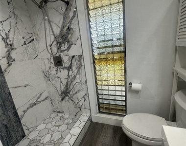 1408 La Canada - Photo Thumbnail 13