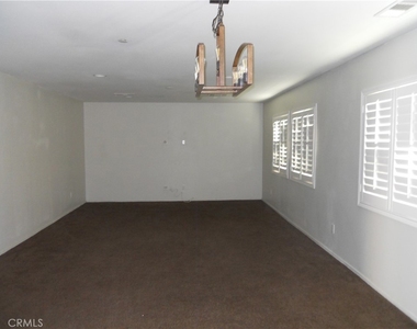 1634 Wagon Creek Cir - Photo Thumbnail 8