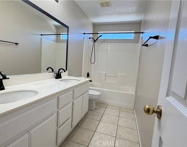 7941 La Crosse - Photo Thumbnail 21