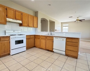 7941 La Crosse - Photo Thumbnail 6