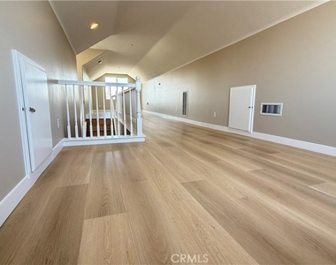 7941 La Crosse - Photo Thumbnail 24