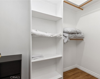 2727 Walnut Grove Avenue - Photo Thumbnail 19