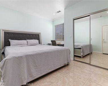 2727 Walnut Grove Avenue - Photo Thumbnail 27