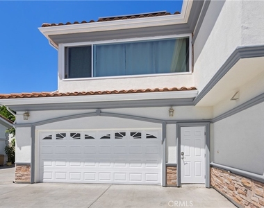 2727 Walnut Grove Avenue - Photo Thumbnail 4