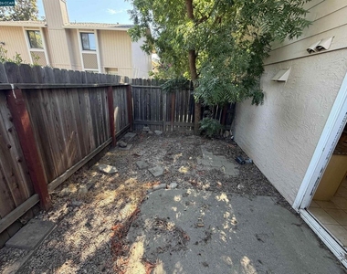 7032 Fair Oaks Blvd - Photo Thumbnail 22