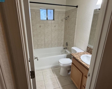 7032 Fair Oaks Blvd - Photo Thumbnail 17