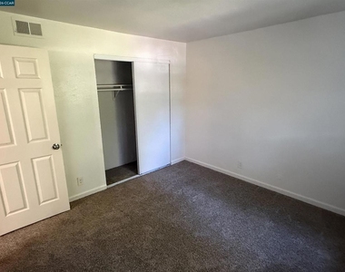 7032 Fair Oaks Blvd - Photo Thumbnail 19
