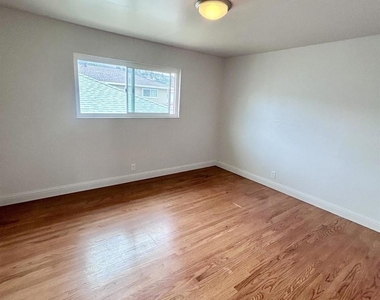 3144 61st Ave - Photo Thumbnail 9