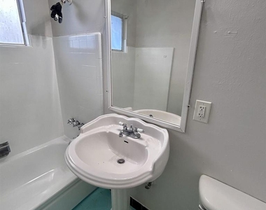 3144 61st Ave - Photo Thumbnail 10