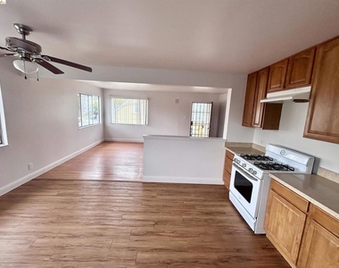 3144 61st Ave - Photo Thumbnail 3