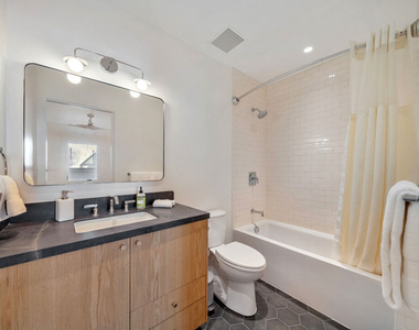 1222 S Genesee Avenue - Photo Thumbnail 41