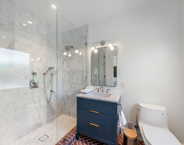 1222 S Genesee Avenue - Photo Thumbnail 27