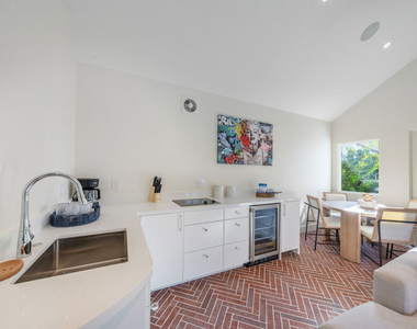 1222 S Genesee Avenue - Photo Thumbnail 89