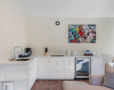 1222 S Genesee Avenue - Photo Thumbnail 88