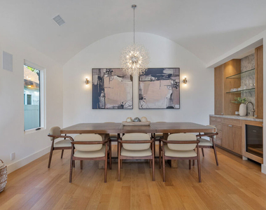 1222 S Genesee Avenue - Photo Thumbnail 12