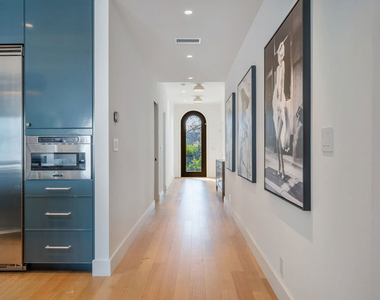 1222 S Genesee Avenue - Photo Thumbnail 73