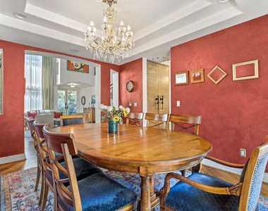 4544 Tobias Avenue - Photo Thumbnail 24