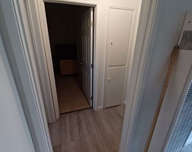 45045 W Redwood Avenue - Photo Thumbnail 3