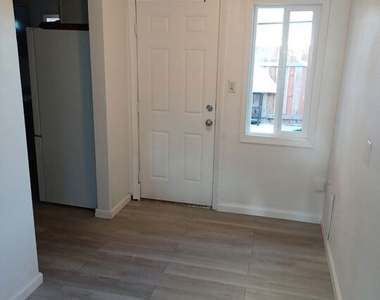 45045 W Redwood Avenue - Photo Thumbnail 8