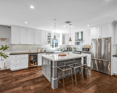 12233 Malone Street - Photo Thumbnail 2