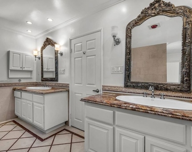 10810 Rochester Avenue - Photo Thumbnail 18