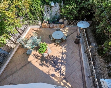 10810 Rochester Avenue - Photo Thumbnail 49