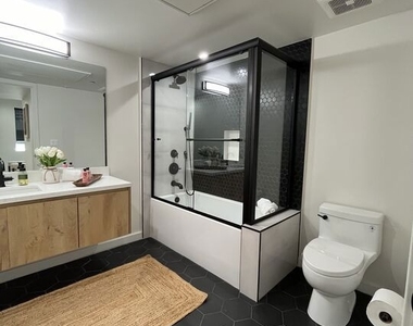 124 S Croft Avenue - Photo Thumbnail 17