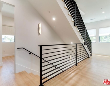 5929 Hesperia Avenue - Photo Thumbnail 33