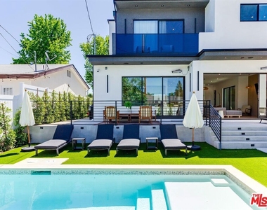 5929 Hesperia Avenue - Photo Thumbnail 3