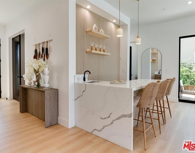 5929 Hesperia Avenue - Photo Thumbnail 21