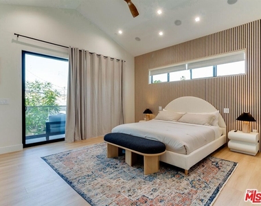 5929 Hesperia Avenue - Photo Thumbnail 34