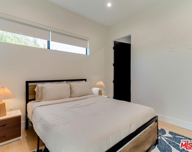 5929 Hesperia Avenue - Photo Thumbnail 51