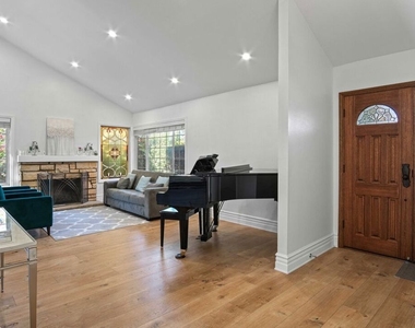 176 Longfellow Street - Photo Thumbnail 6