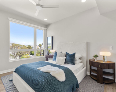 7428 Santa Monica Boulevard - Photo Thumbnail 17