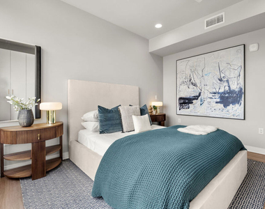 7428 Santa Monica Boulevard - Photo Thumbnail 16