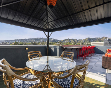 7428 Santa Monica Boulevard - Photo Thumbnail 27