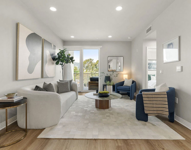 7428 Santa Monica Boulevard - Photo Thumbnail 2