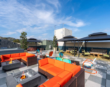 7428 Santa Monica Boulevard - Photo Thumbnail 29