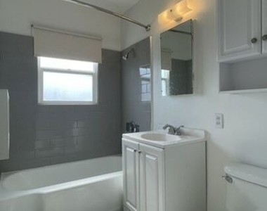 4121 Ocean View Boulevard - Photo Thumbnail 11