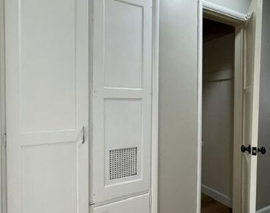 4121 Ocean View Boulevard - Photo Thumbnail 12